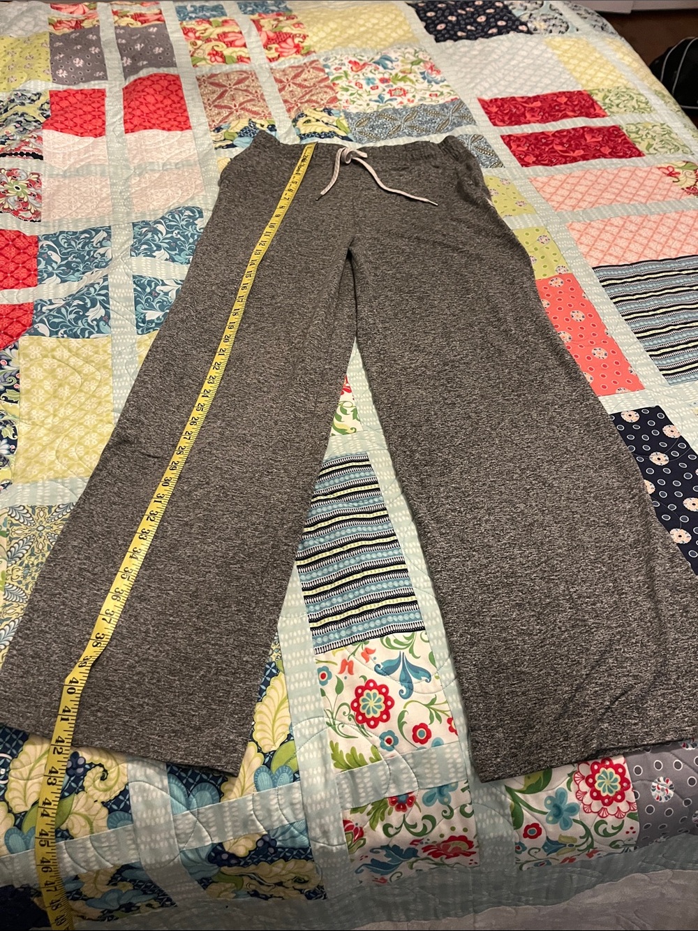 Vuori Charcoal Gray Wide-Leg Drawstring Joggers